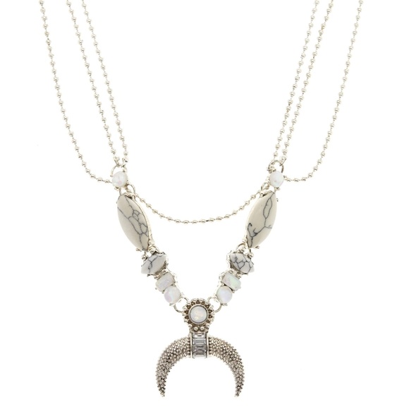 Jewelry - Boho Western Horn Statement Necklace